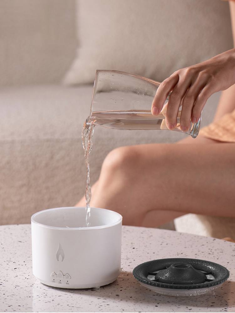 Aromatizador, umidificador e luminária simuladora de vulcão com entrada USB Rede Canan