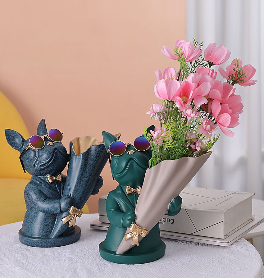 Porta-rosas cachorro buldogue Rede Canan
