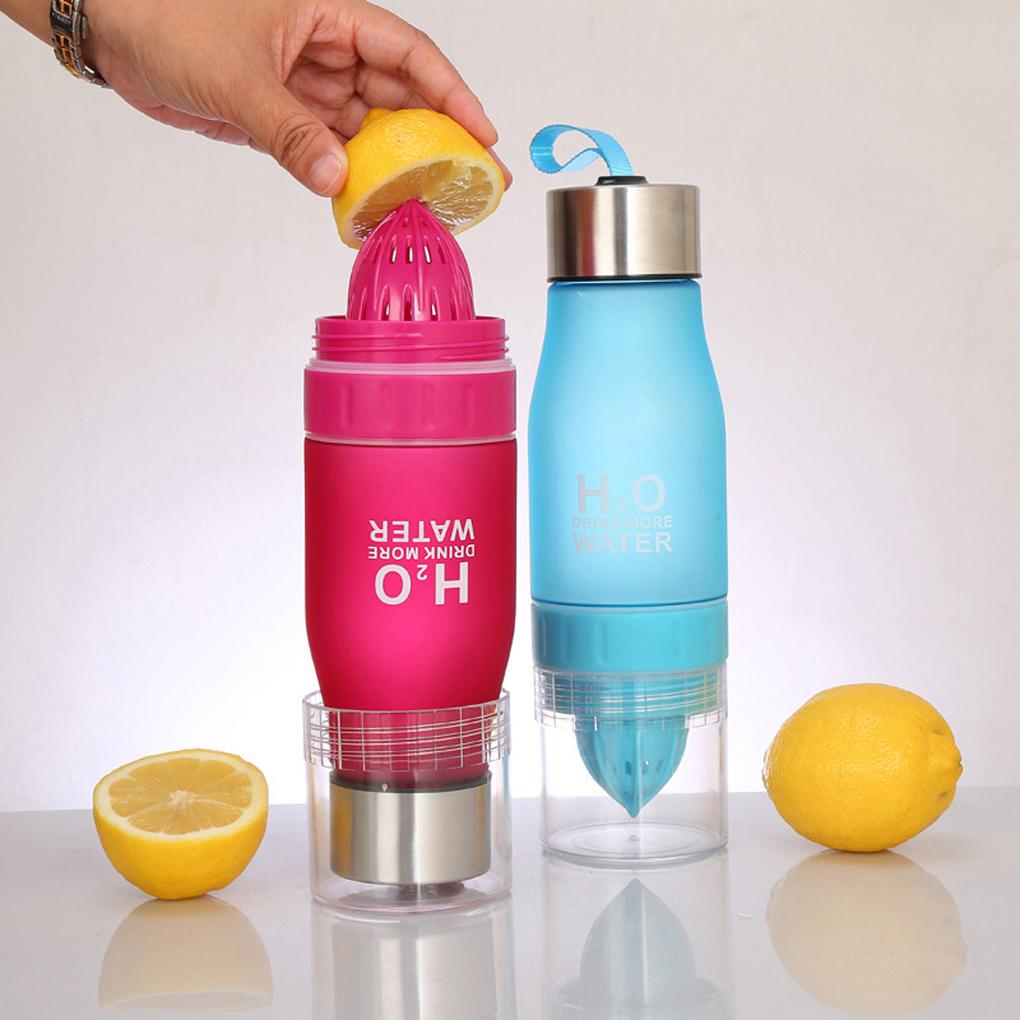 Garrafa com infusor de frutas Rede Canan