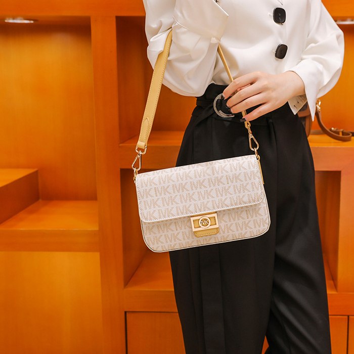 Bolsa feminina coleção requinte (modelo 6) Rede Canan