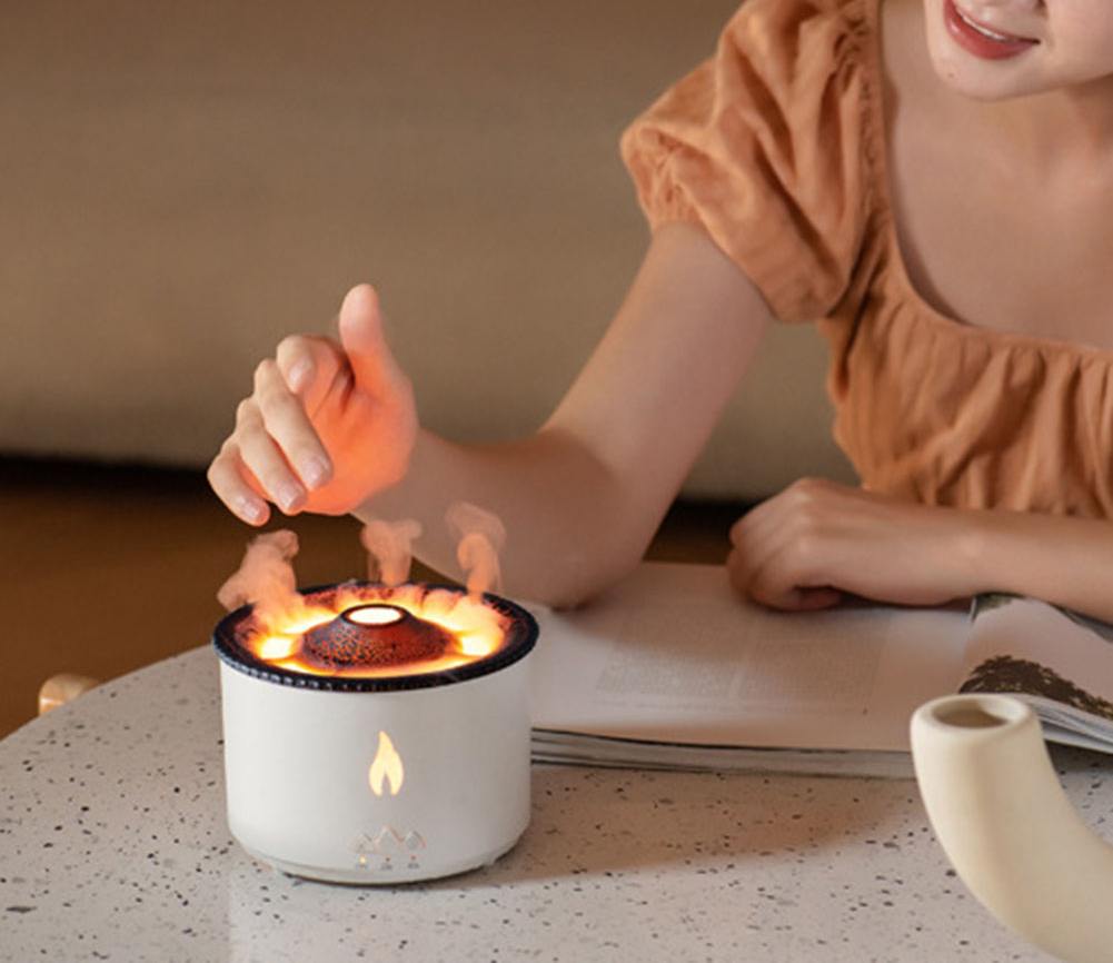 Aromatizador, umidificador e luminária simuladora de vulcão com entrada USB Rede Canan
