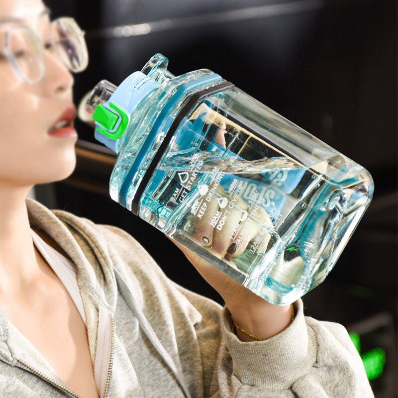 Garrafa de água à prova de vazamento 2200ml Rede Canan