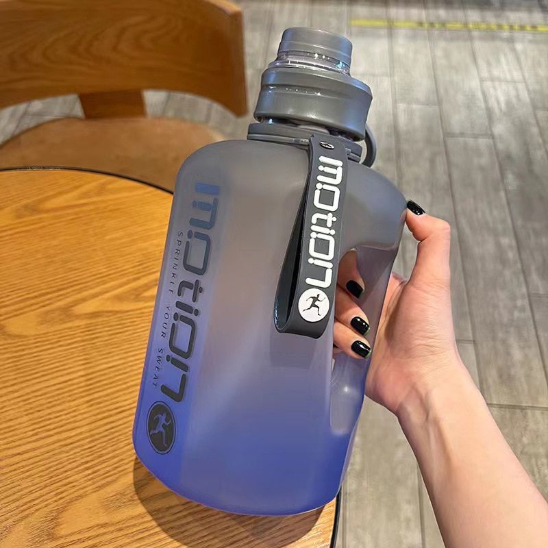Garrafa de água à prova de vazamento 2460ml Rede Canan
