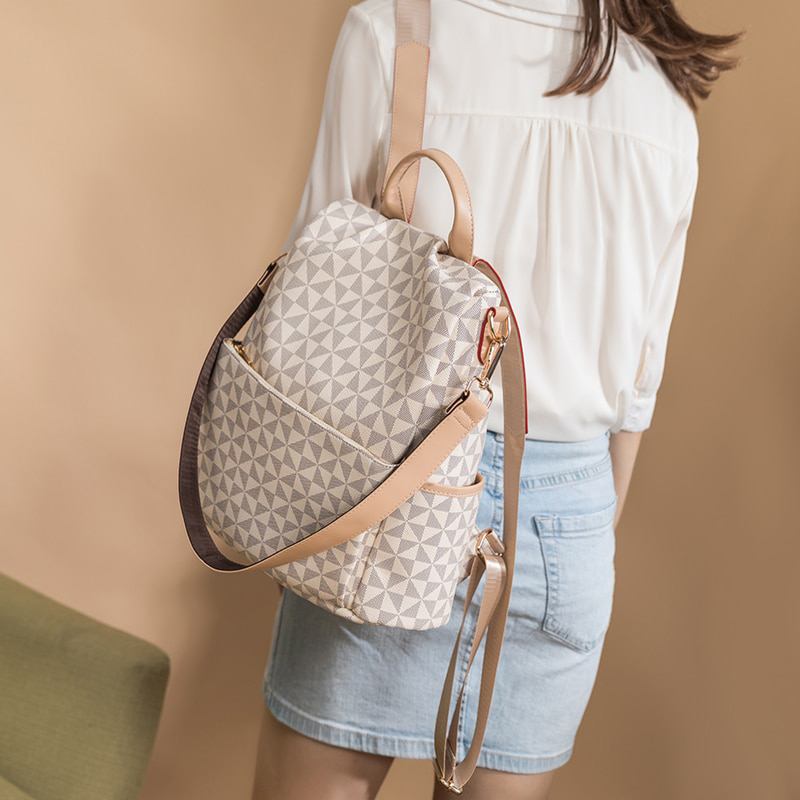 Mochila feminina coleção luxo (modelo 3) Rede Canan