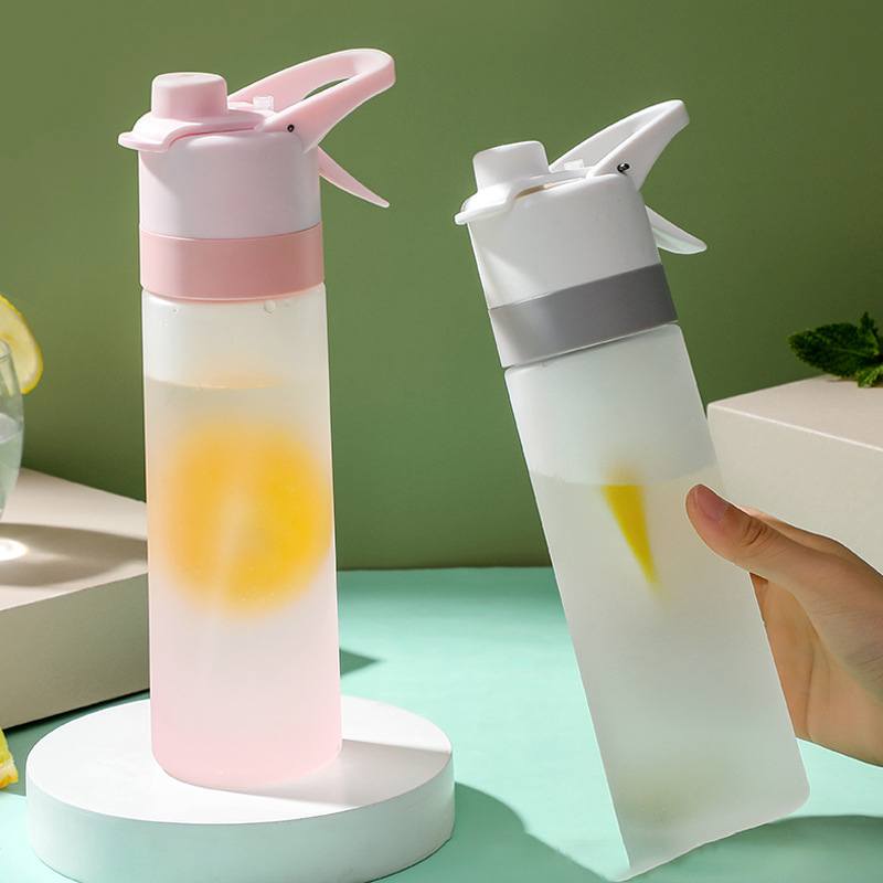Garrafa de água squeeze (com spray/espirrador de água) à prova de vazamento 650ml Rede Canan