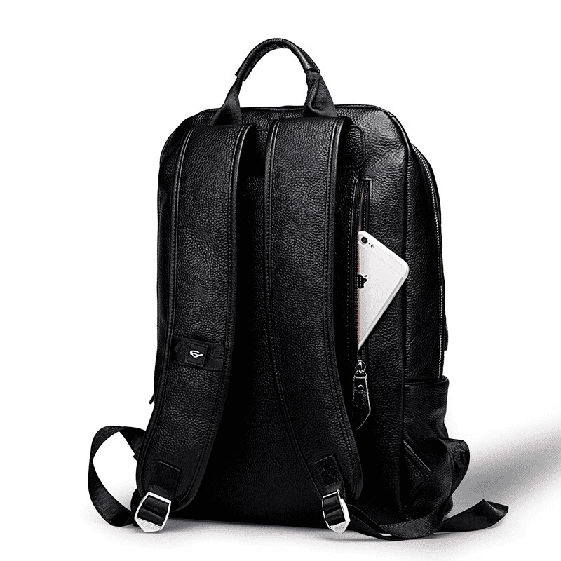 Mochila preta de couro masculina