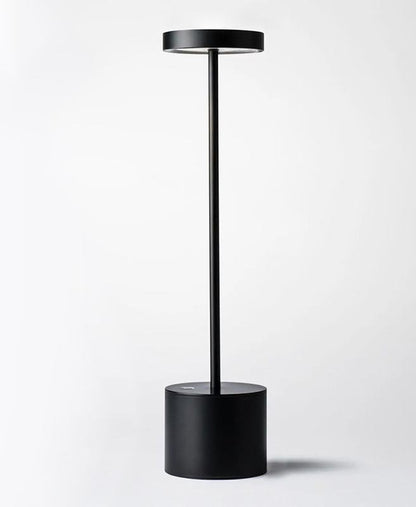 Luminária sofisticada “poste” com carregamento USB 2 Rede Canan