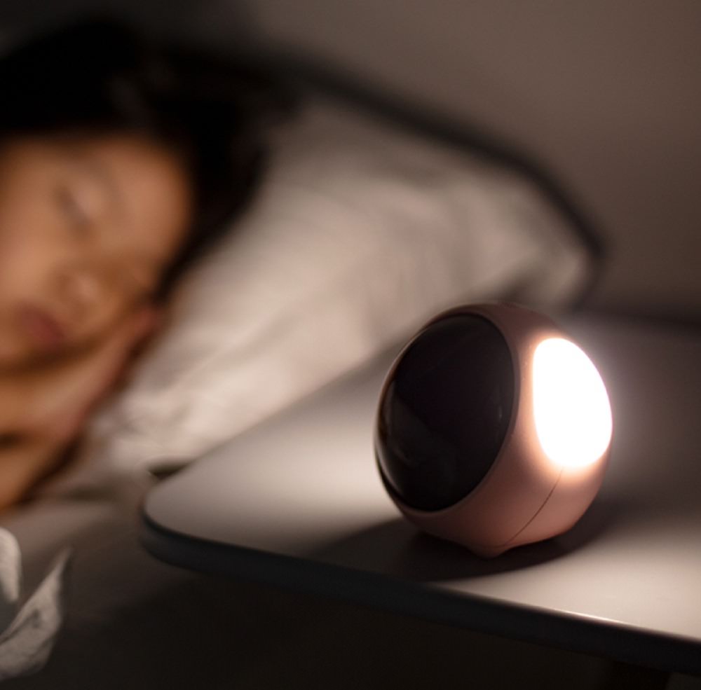 Relógio/despertador digital de mesa com luminária e expressão interativa pixel Rede Canan