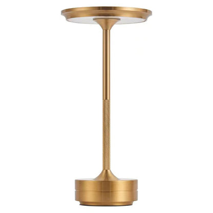 Luminária sofisticada “poste” com carregamento USB Rede Canan