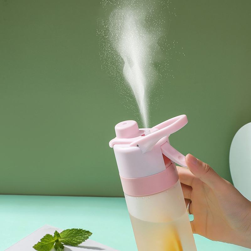 Garrafa de água squeeze (com spray/espirrador de água) à prova de vazamento 650ml Rede Canan