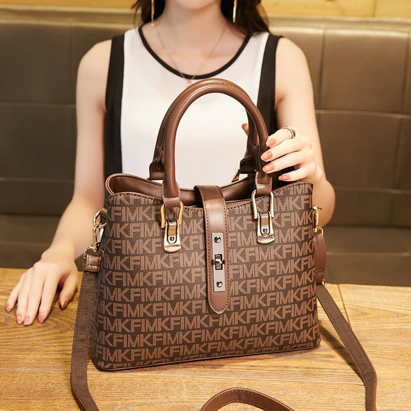 Bolsa feminina coleção requinte (modelo 4) Rede Canan